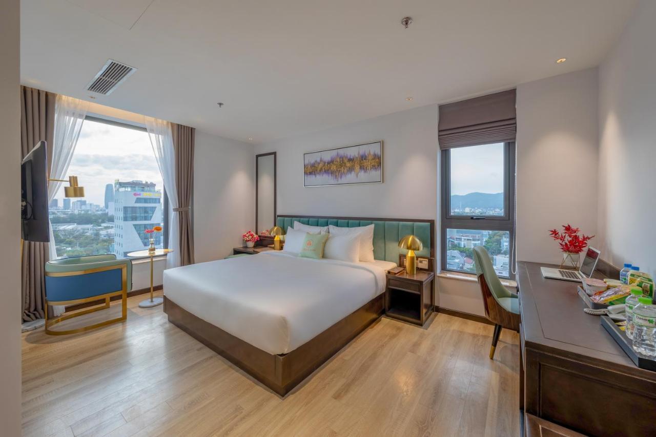 Cordial Grand Hotel Da Nang Beach - Infinity Rooftop Pool Exterior foto